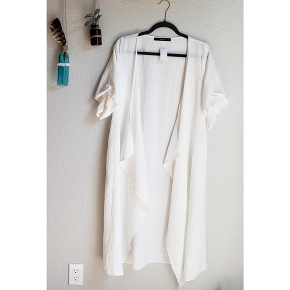 Nordstrom Sweaters - J•Roberts | White Long Kimono